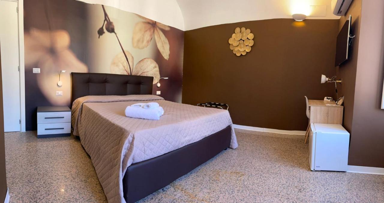 Cconforthotels R&B Central Rooms Bari Exterior foto