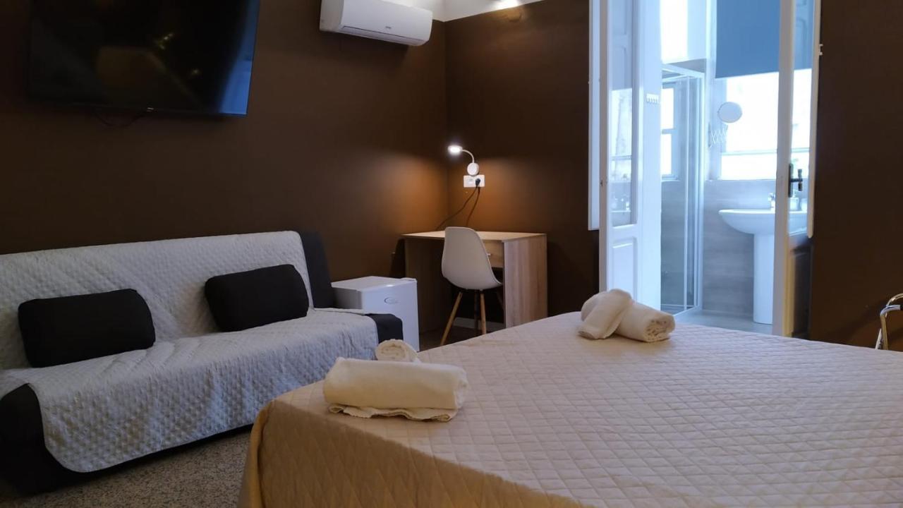 Cconforthotels R&B Central Rooms Bari Exterior foto