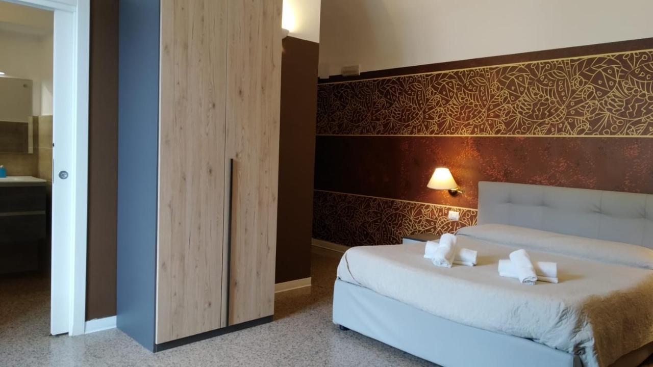 Cconforthotels R&B Central Rooms Bari Exterior foto